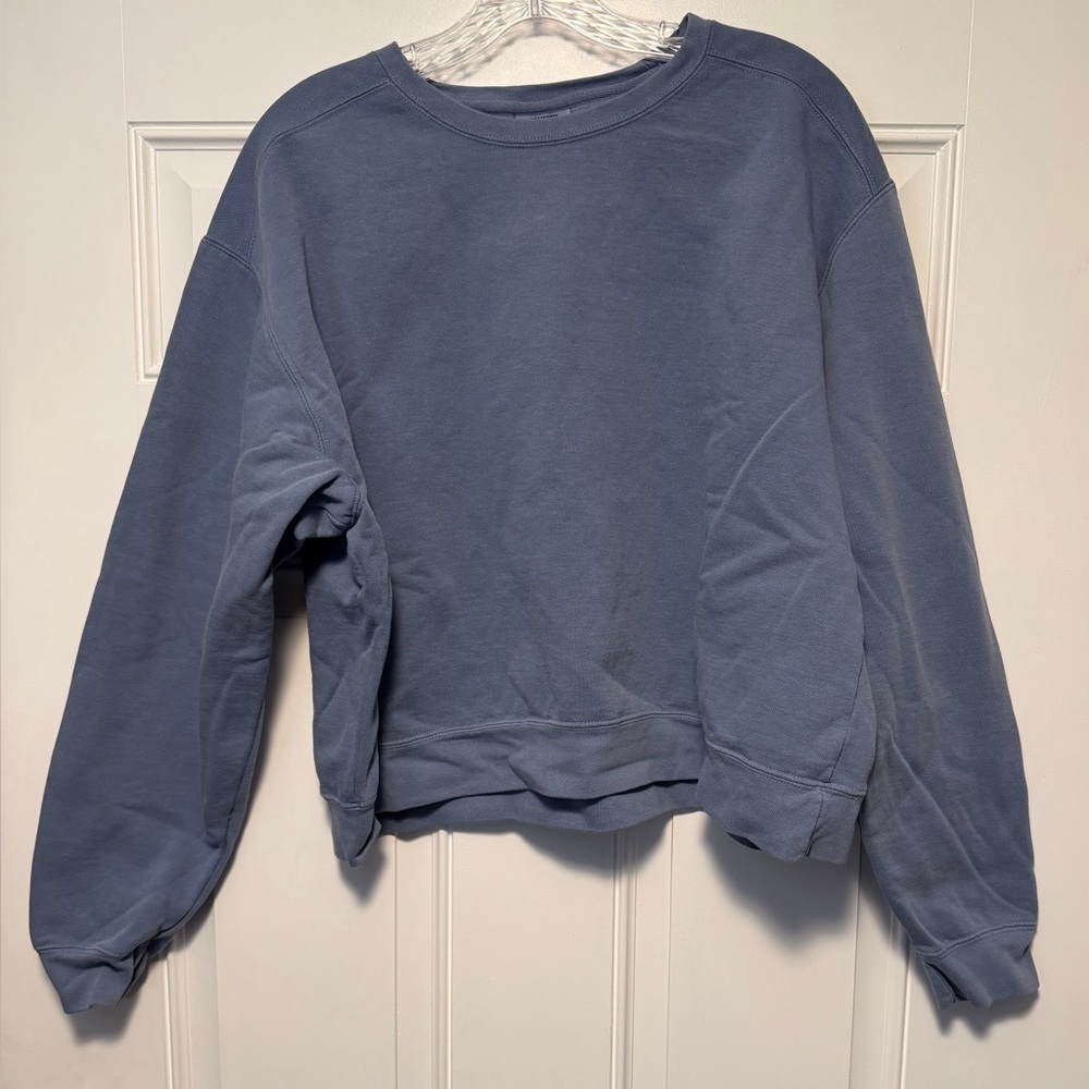 Comfort colors women’s m or xl boxy crew neck sweatshirt- new